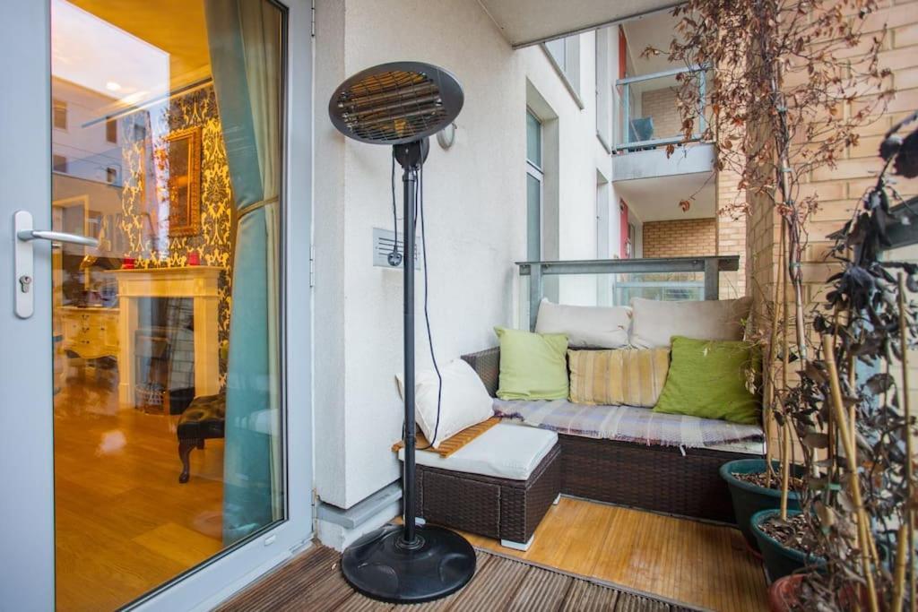Unique & Welcoming 2Bd Flat In Limehouse Apartamento Londres Exterior foto
